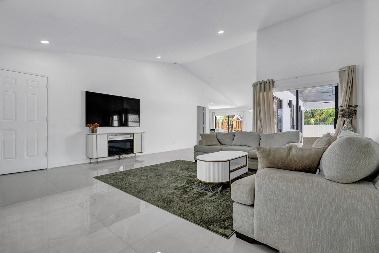 21641 Sutters Lane, Boca Raton, FL 33428 Photo