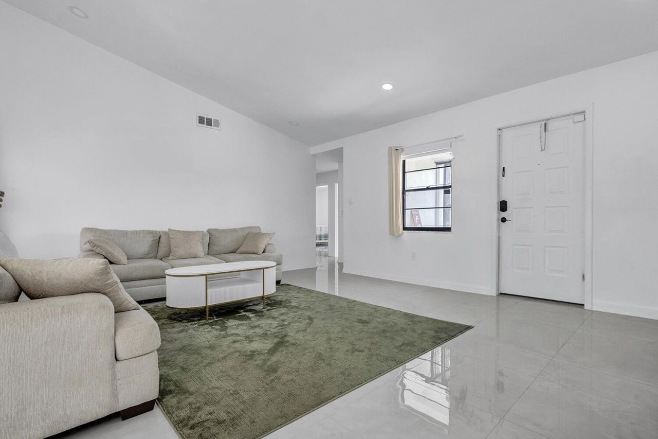 21641 Sutters Lane, Boca Raton, FL 33428 Photo
