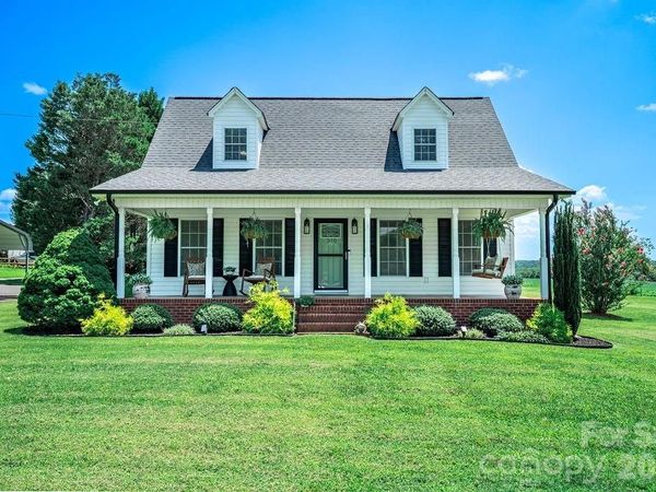 510 Mauneyville Road, Cherryville, NC 28021
