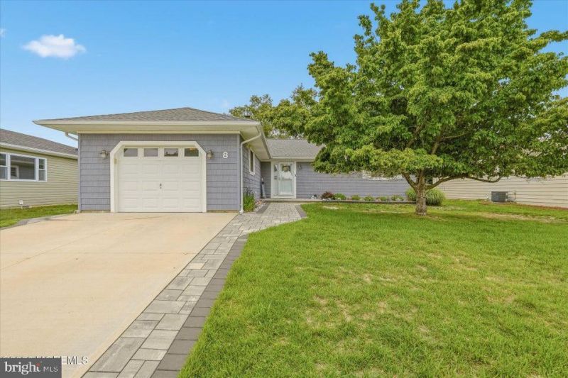 8 Seville Place, Toms River, NJ 08757 Main Photo