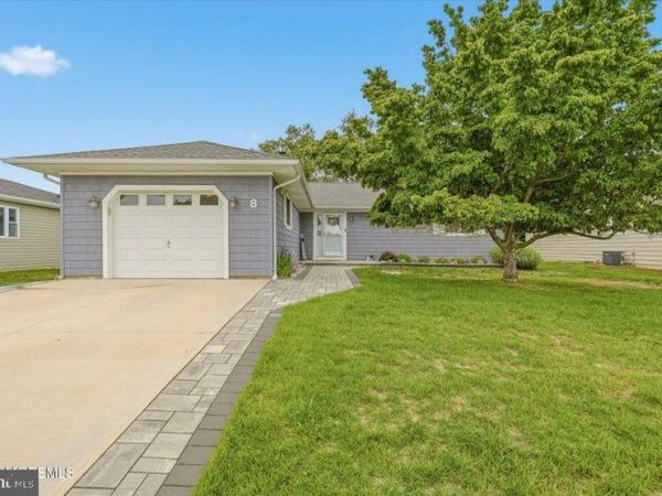 8 SEVILLE PLACE, TOMS RIVER, NJ 08757