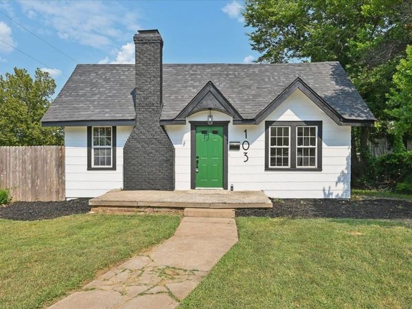 103 S Knoxville Avenue , Tulsa, OK 74112