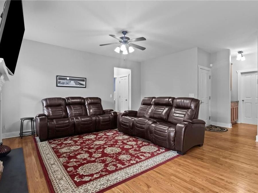 Property Image 27