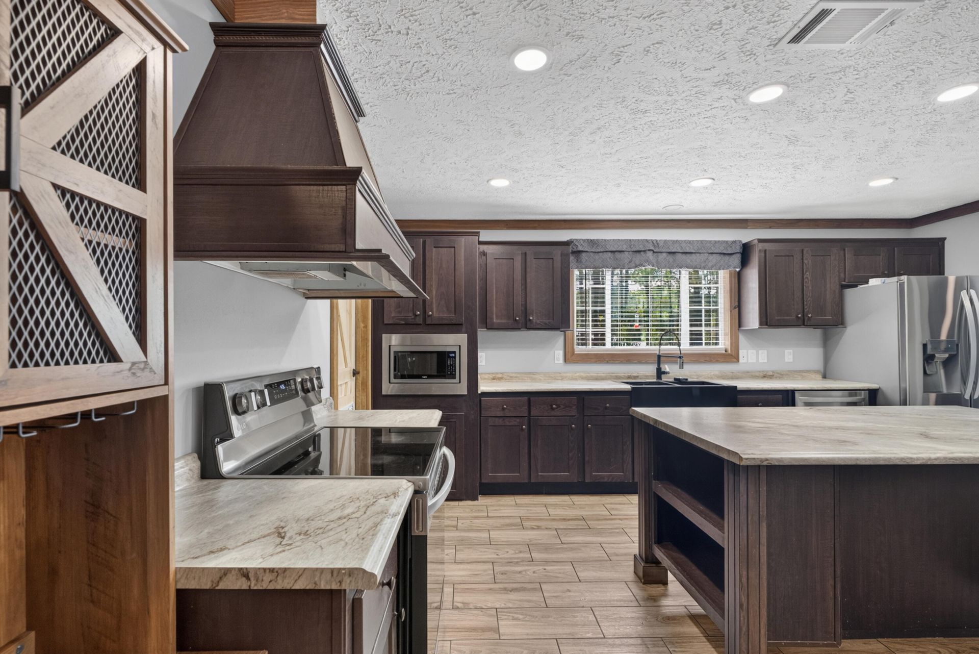 1308 Whitehouse Road Photo 11