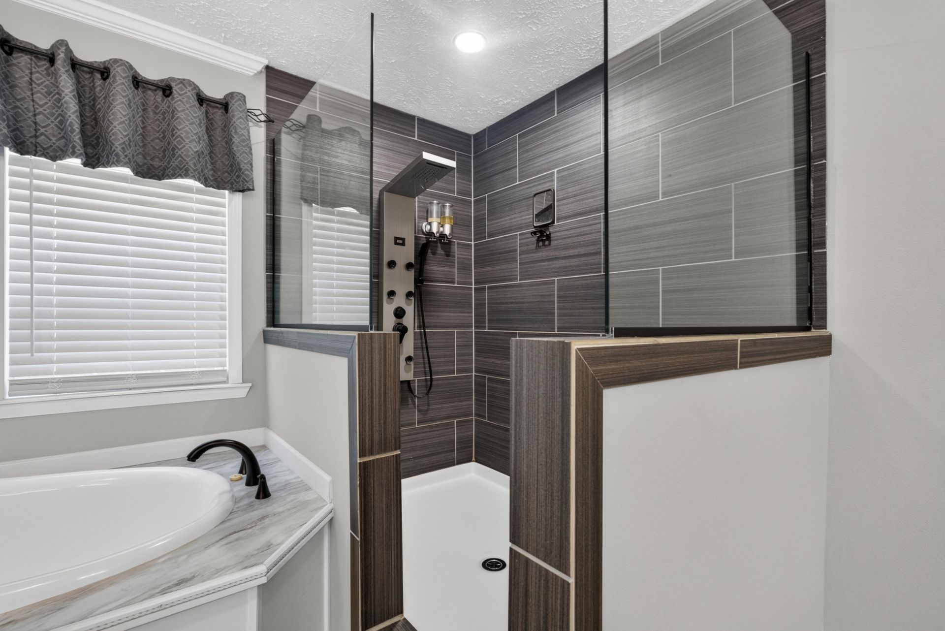 1308 Whitehouse Road Photo 14