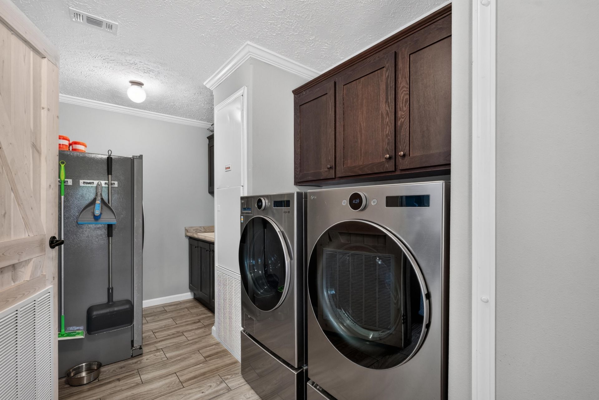 1308 Whitehouse Road Photo 23