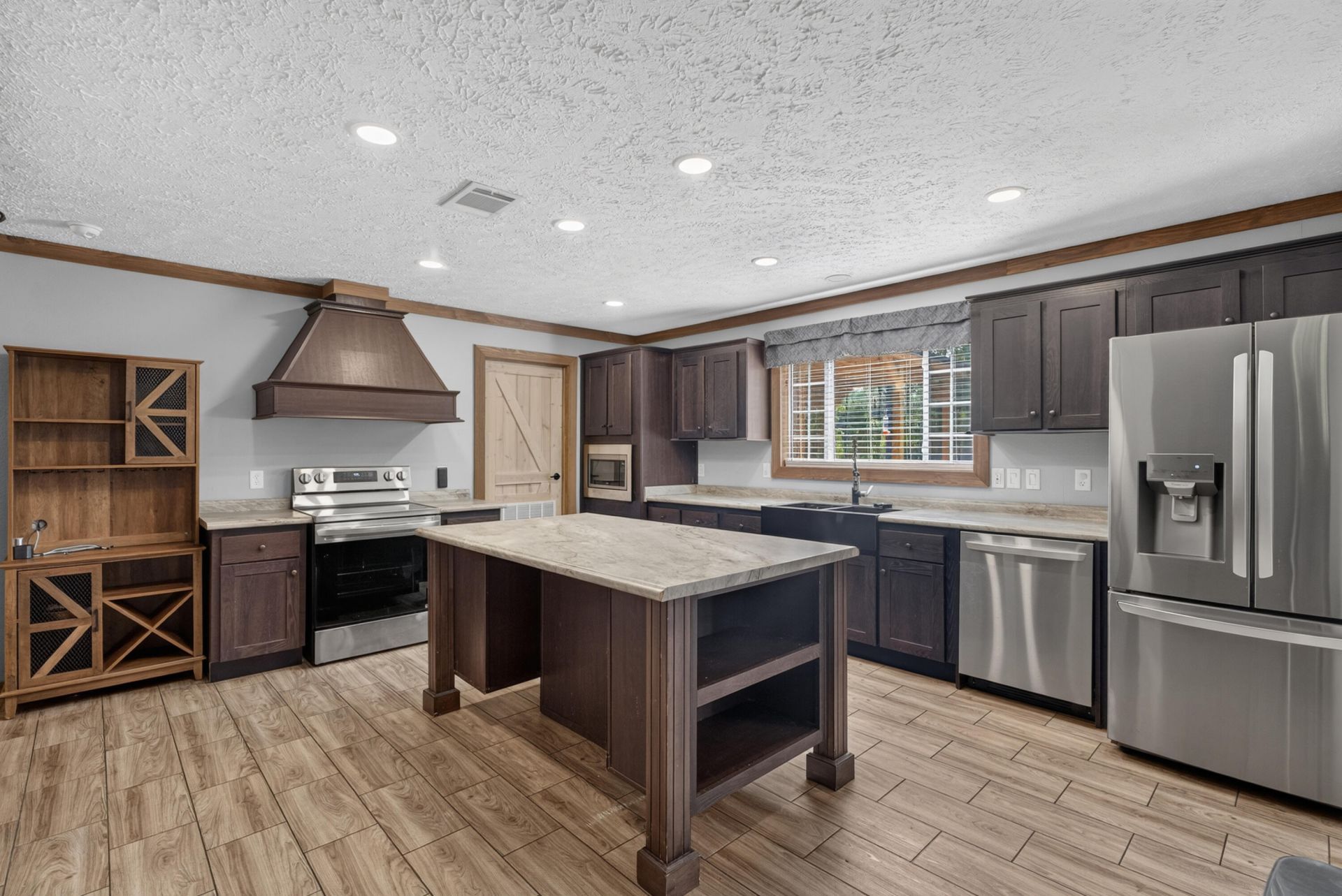 1308 Whitehouse Road Photo 9