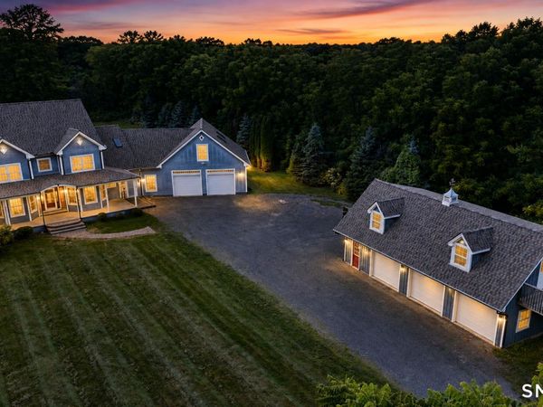 904 South Grand, East Granby, CT 06026