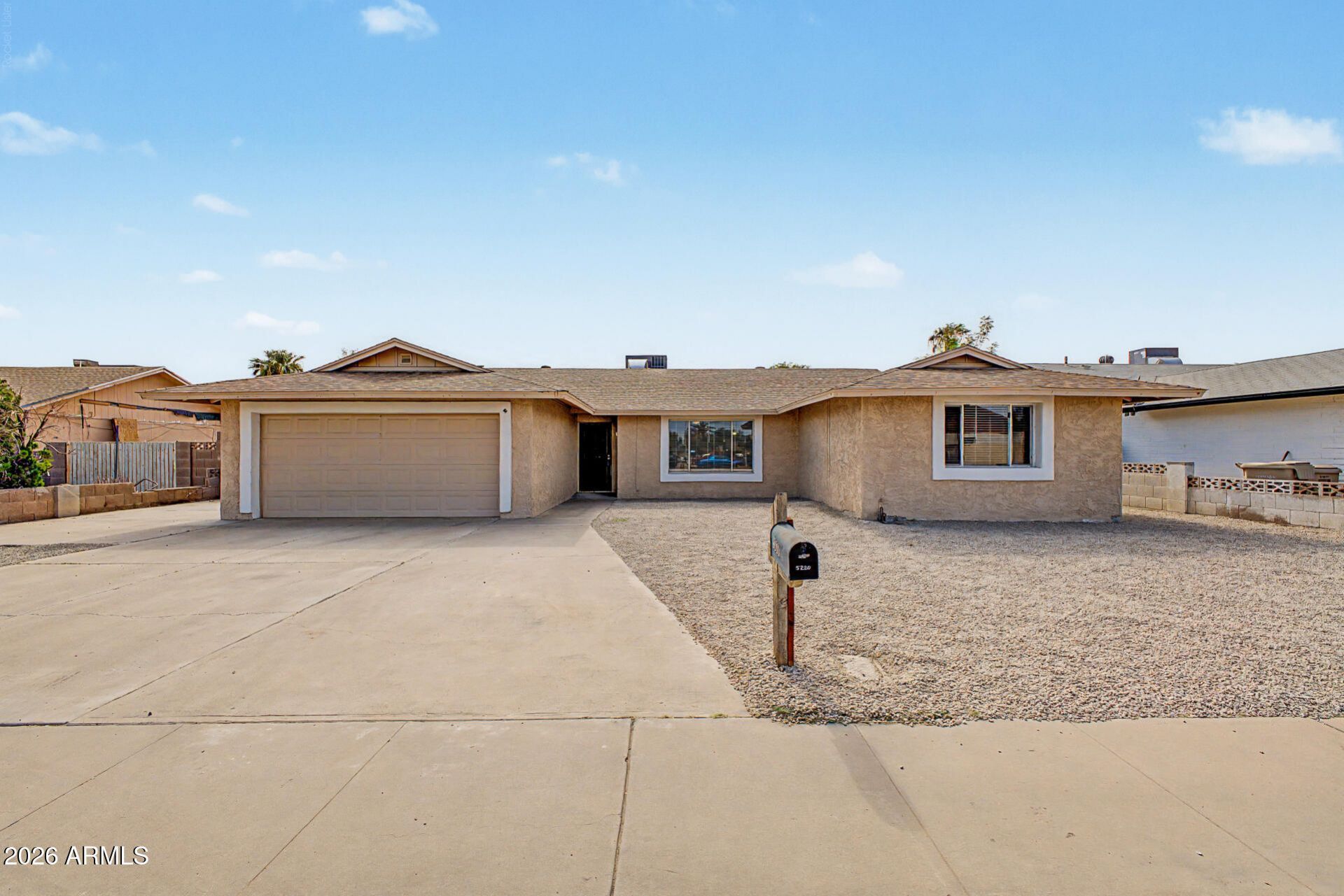5220 N 68th Avenue, Glendale, AZ 85303 Main Photo
