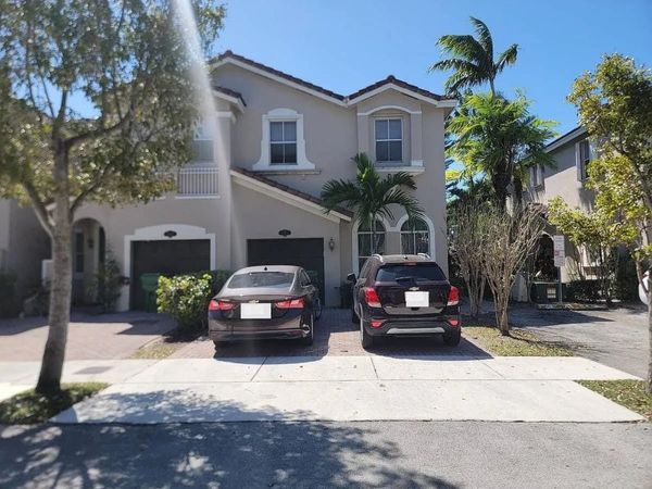 14932 SW 23rd Way , Miami, FL 33185