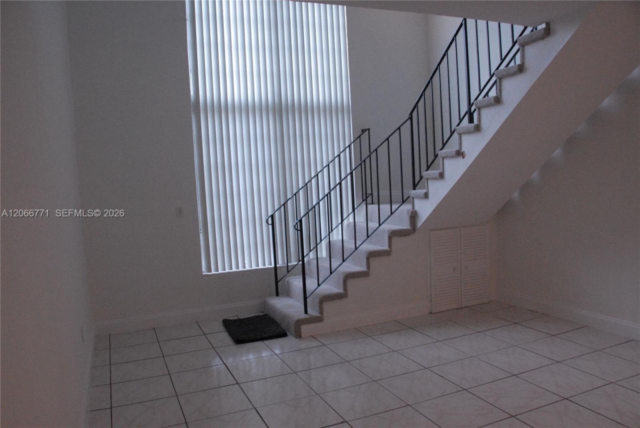 10907 N Kendall Dr, Unit 416, Miami, FL 33176 Photo