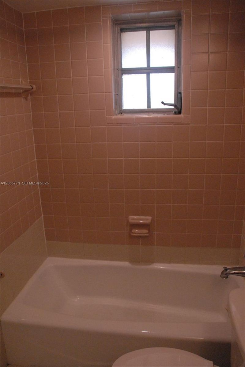 10907 N Kendall Dr, Unit 416, Miami, FL 33176 Photo
