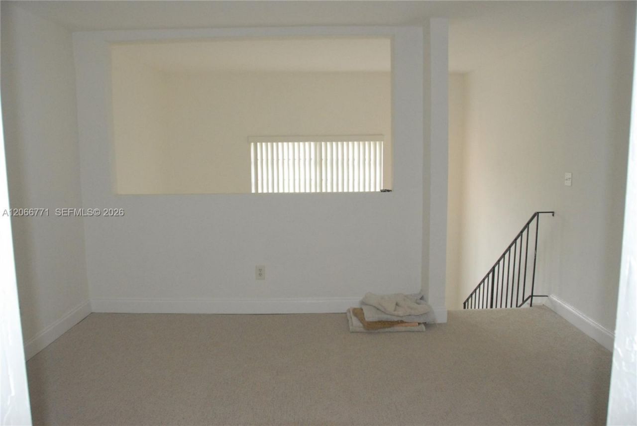 10907 N Kendall Dr, Unit 416, Miami, FL 33176 Photo