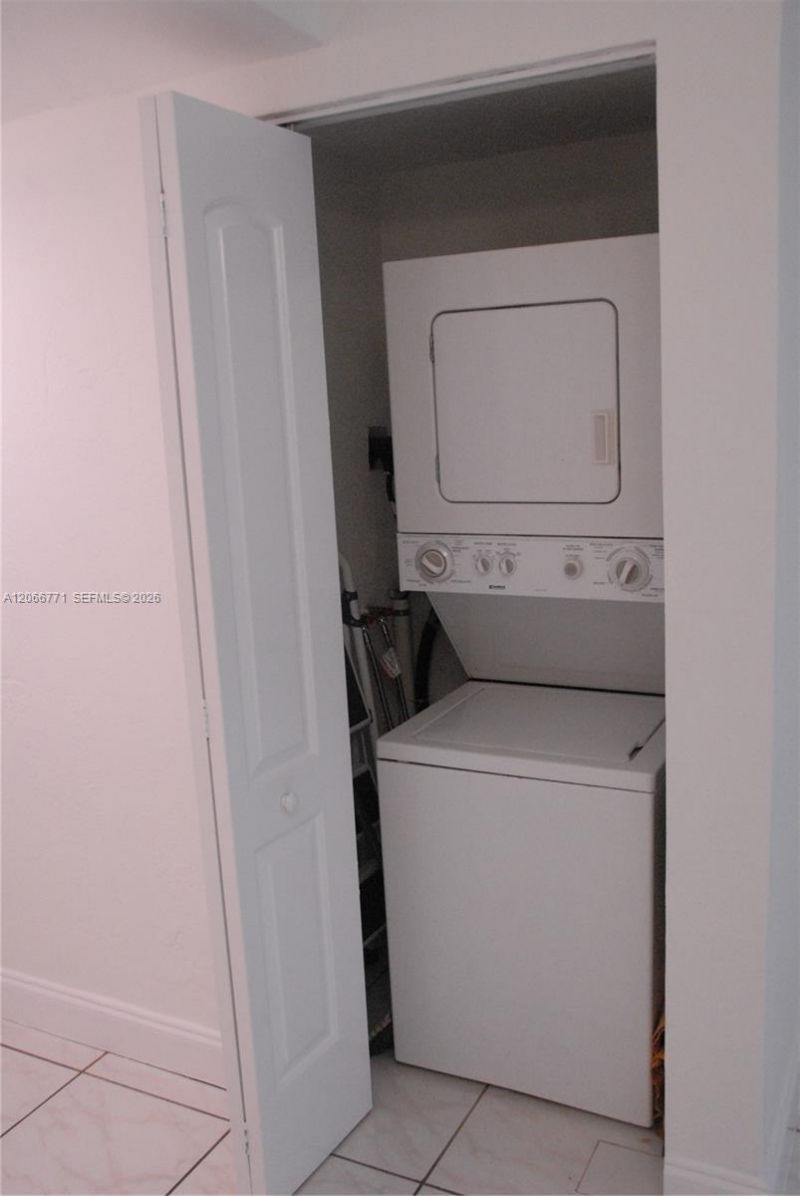 10907 N Kendall Dr, Unit 416, Miami, FL 33176 Photo
