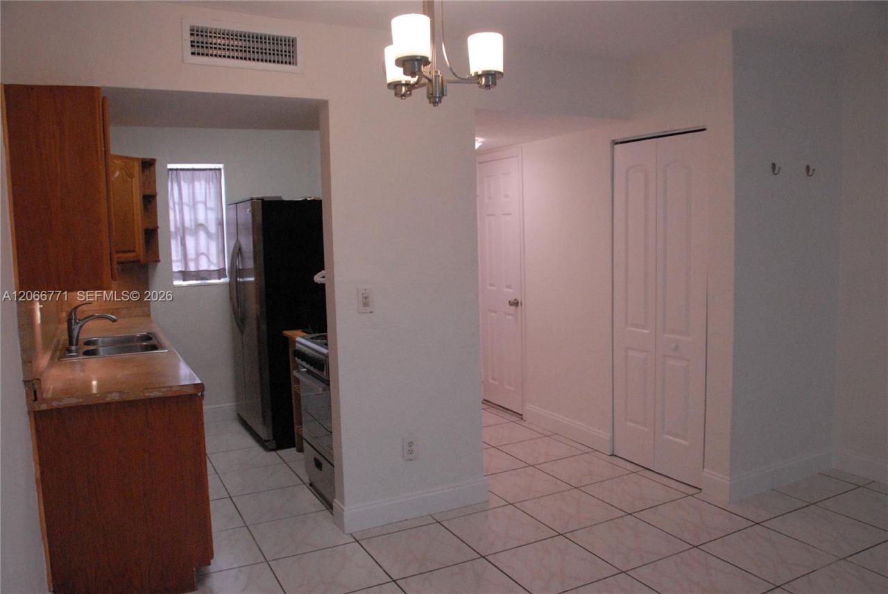 10907 N Kendall Dr, Unit 416, Miami, FL 33176 Photo