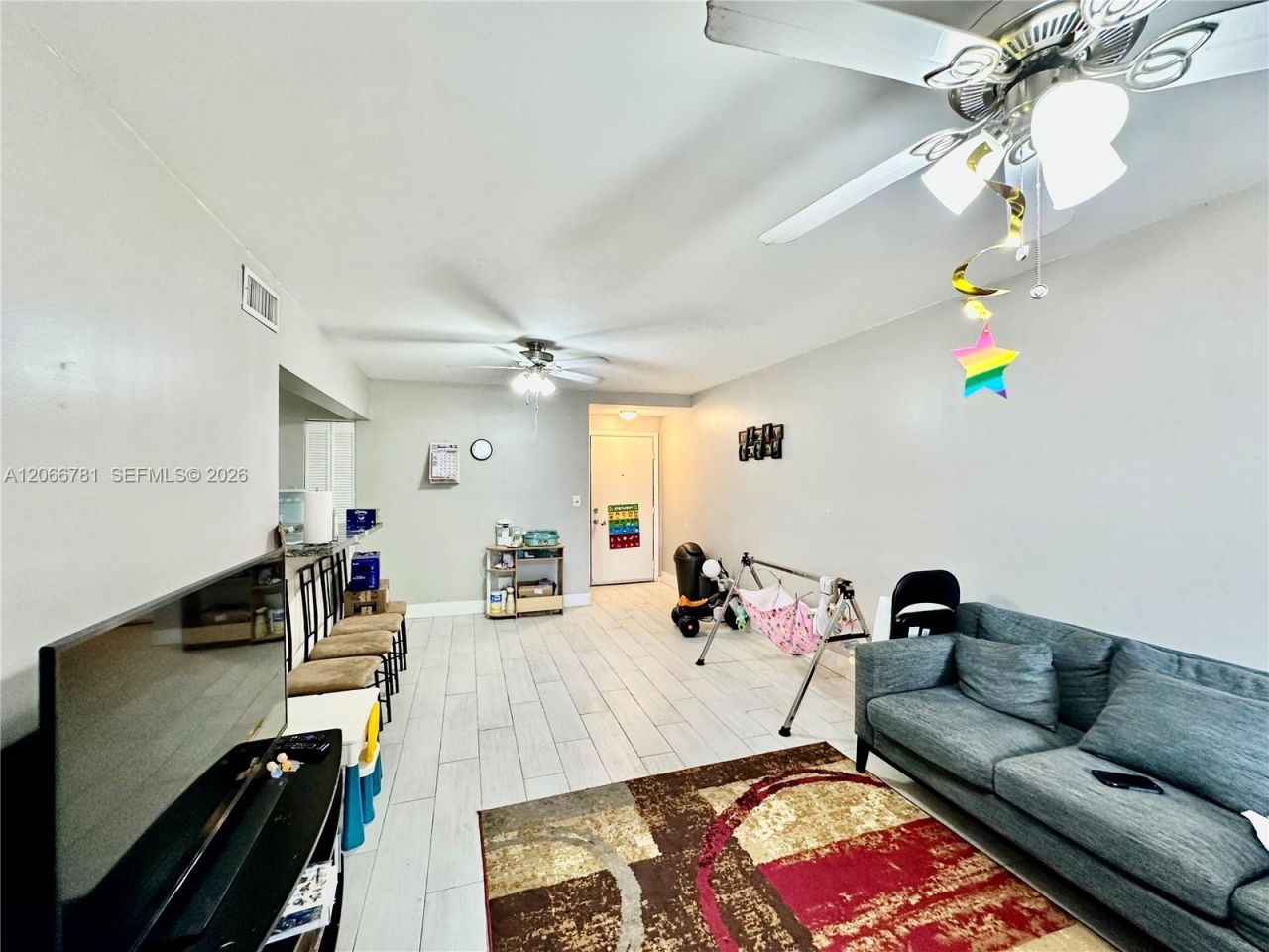 9427 Fontainebleau Blvd , Unit 102-34, Miami, FL 33172 Photo