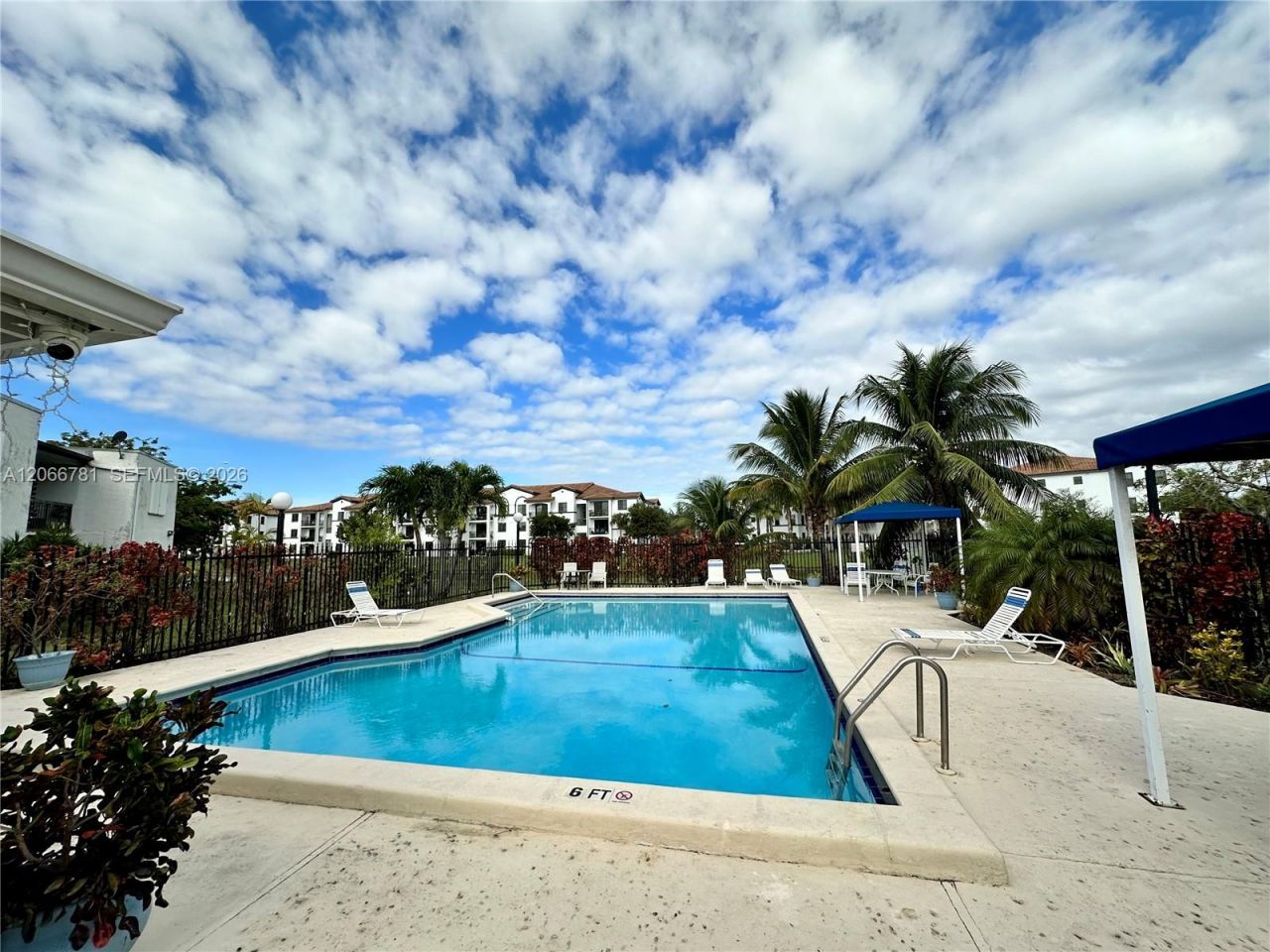 9427 Fontainebleau Blvd , Unit 102-34, Miami, FL 33172 Photo