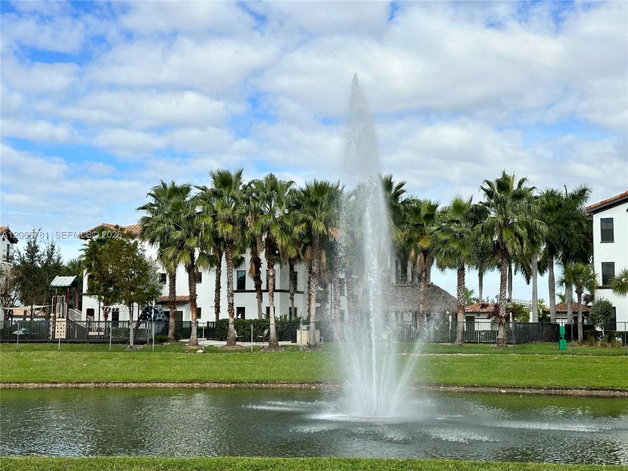 9427 Fontainebleau Blvd , Unit 102-34, Miami, FL 33172 Photo