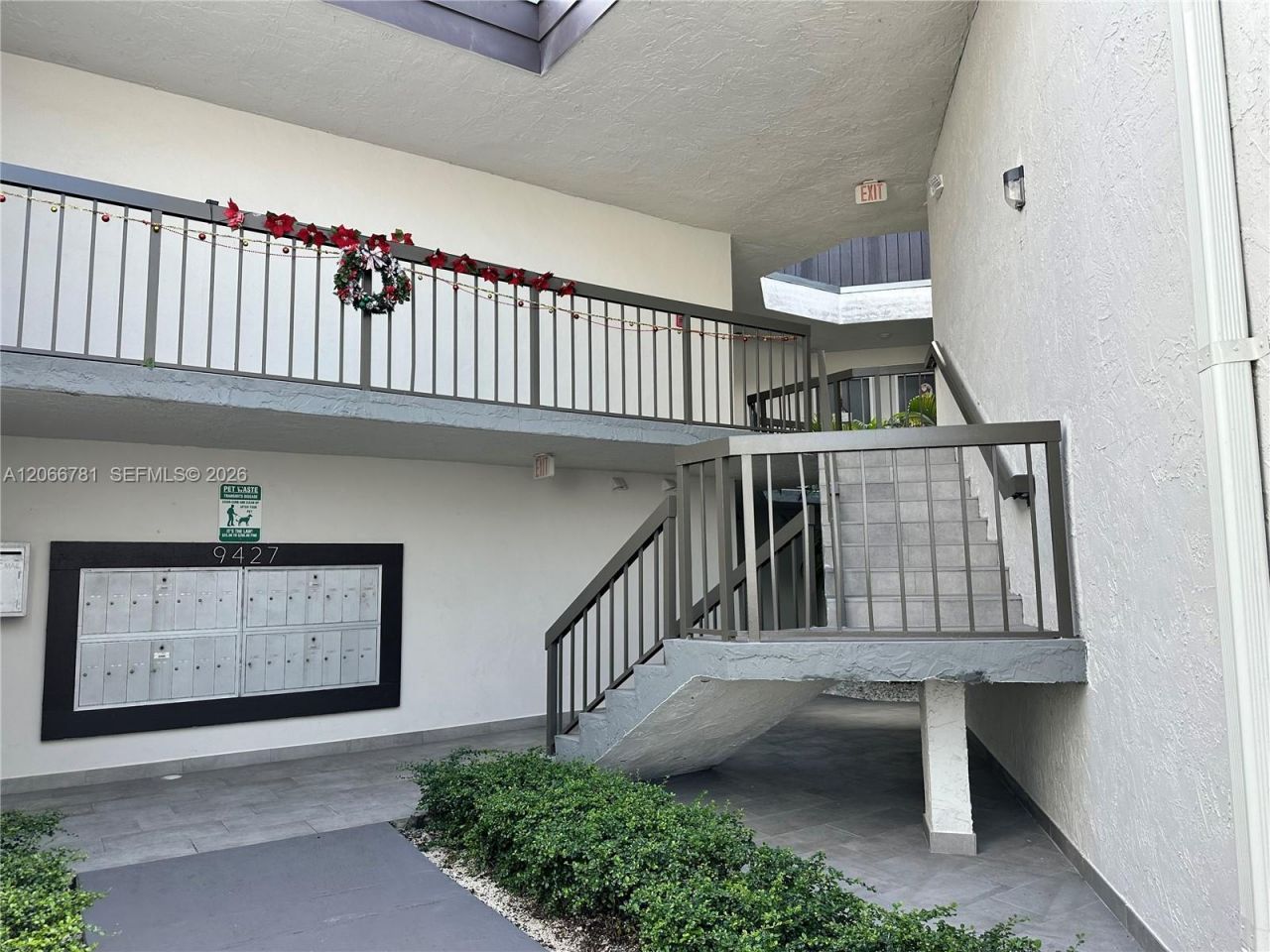 9427 Fontainebleau Blvd , Unit 102-34, Miami, FL 33172 Photo