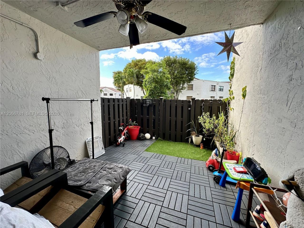 9427 Fontainebleau Blvd , Unit 102-34, Miami, FL 33172 Photo