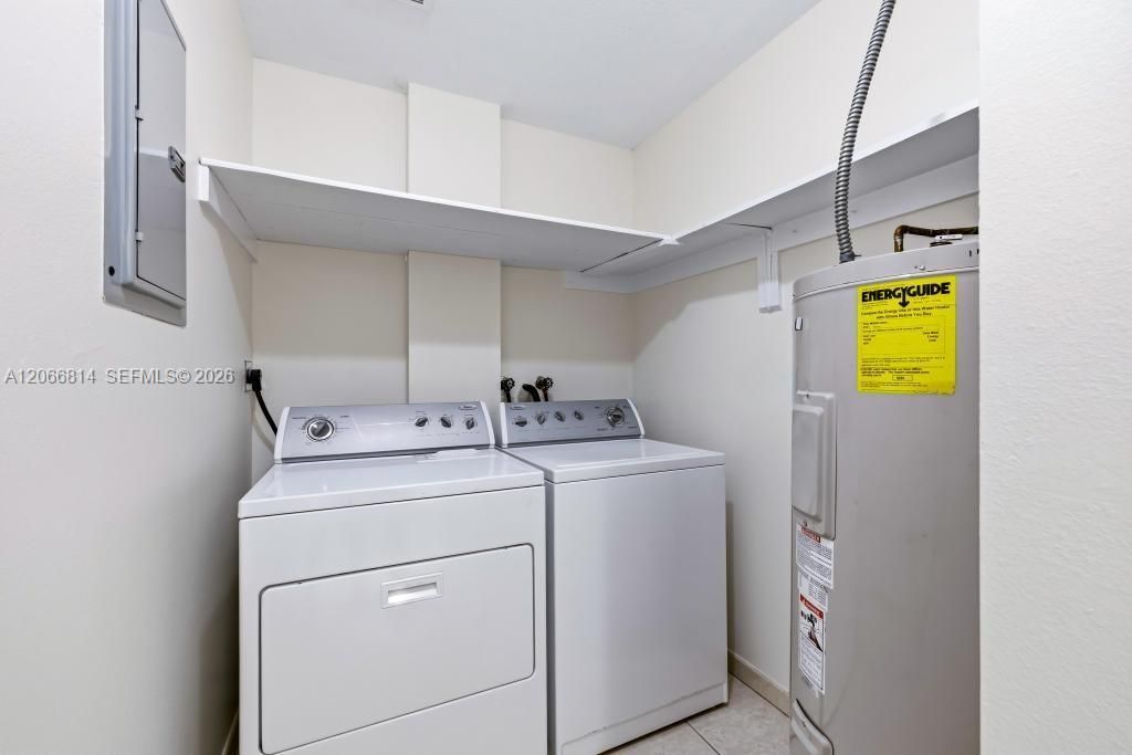 3072 NW 14th St , Unit REAR, Miami, FL 33125 Photo