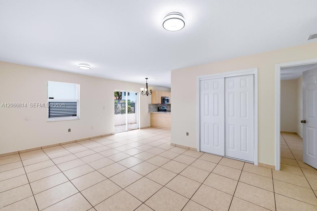 3072 NW 14th St , Unit REAR, Miami, FL 33125 Photo