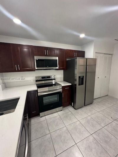 861 NE 207th Ln, Unit 201-14, Miami, FL 33179 Photo