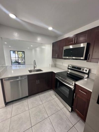 861 NE 207th Ln, Unit 201-14, Miami, FL 33179 Photo