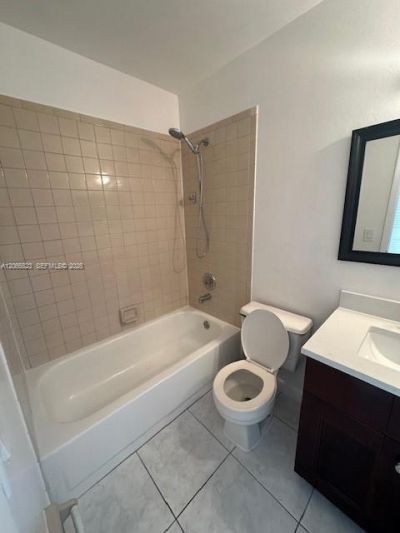 861 NE 207th Ln, Unit 201-14, Miami, FL 33179 Photo