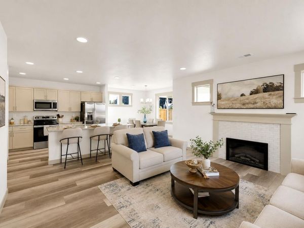 4615 SW Salmon Avenue, Redmond, OR 97756