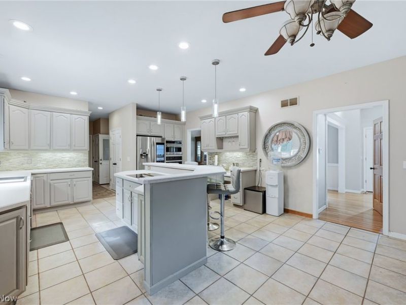6605 Brookhollow Drive SW, Warren, OH 44481 Photo 17