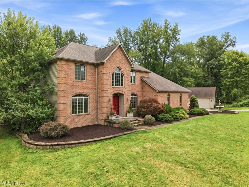 6605 Brookhollow Drive SW, Warren, OH 44481 Photo 2