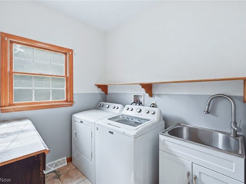 6605 Brookhollow Drive SW, Warren, OH 44481 Photo 28