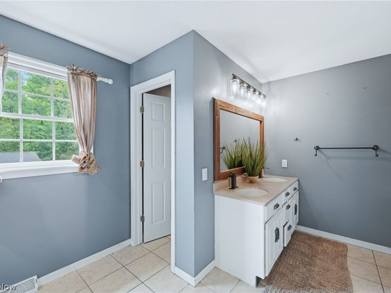 6605 Brookhollow Drive SW, Warren, OH 44481 Photo 35