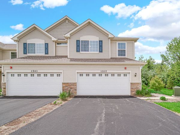 1537 Kraft Avenue , Batavia, IL 60510