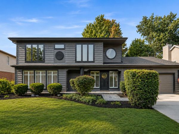 1430 Country Lane , Deerfield, IL 60015