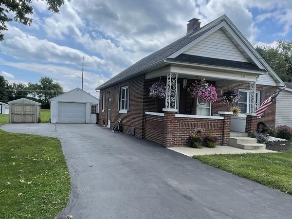 233 W Mound Street, South Charleston, OH 45368
