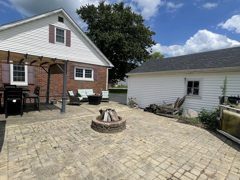 233 W Mound Street, South Charleston, OH 45368 Photo 11