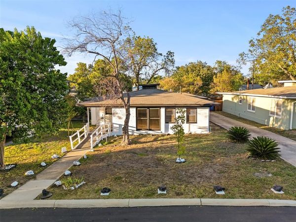 707 Chicago Boulevard , San Antonio, TX 78210