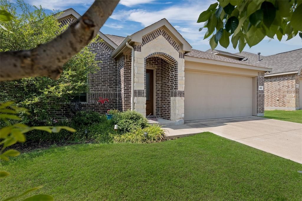 809 Spruce Lane, Princeton, TX 75407 Main Photo