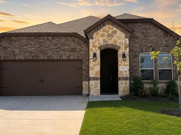 11217 Canyon Oak Street , Aubrey, TX 76227