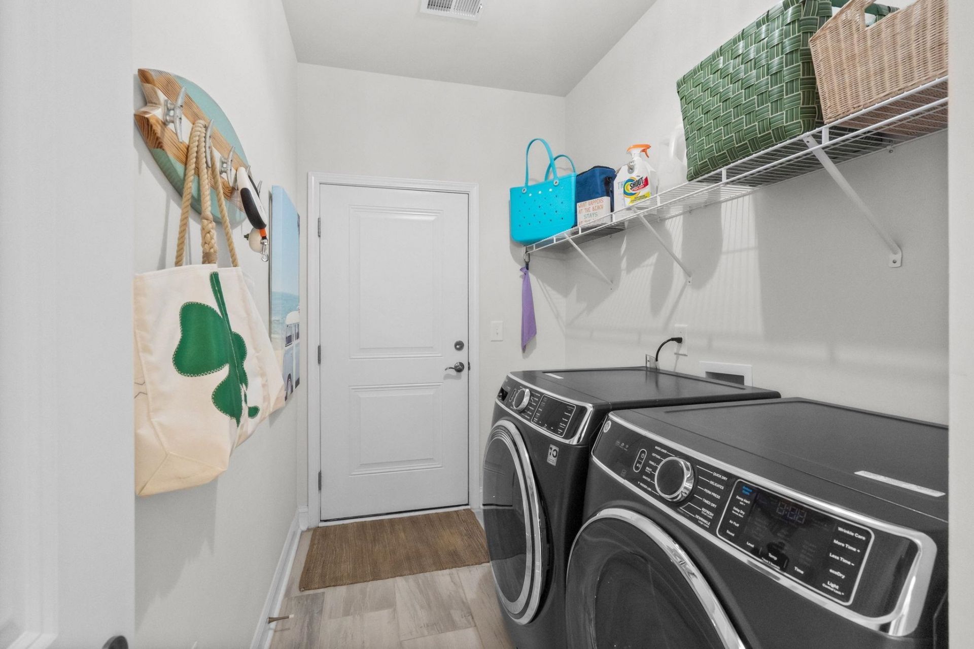 5905 Cremona Dr. Photo 39