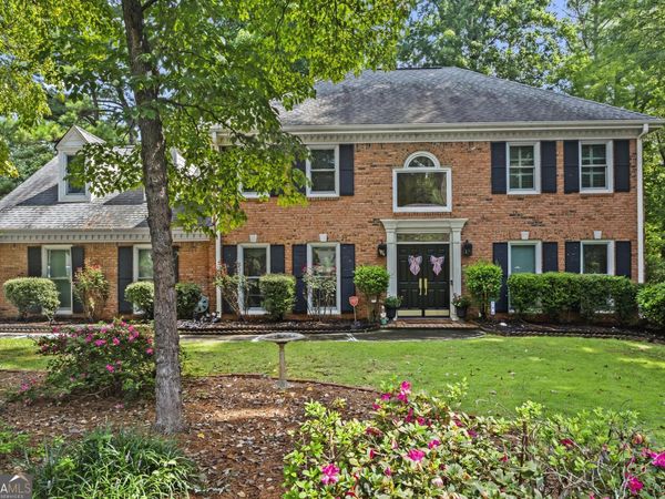 140 Lakeside Drive NW, Kennesaw, GA 30144