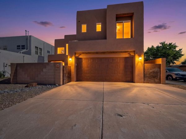 2104 San Venito Road NW, Albuquerque, NM 87104