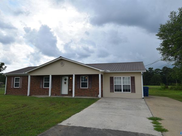 1119 Terry Circle, Albertville, AL 35951