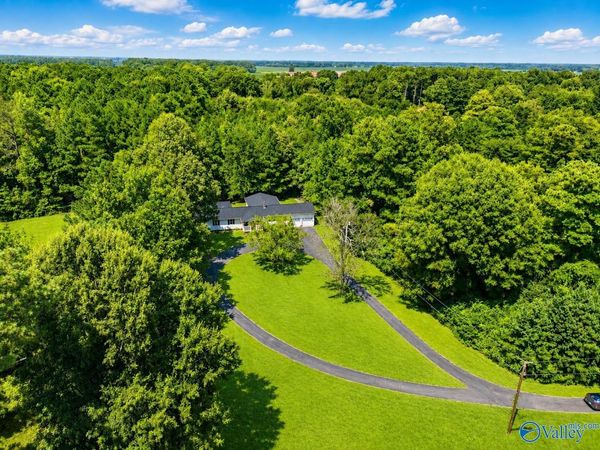 239 Echo Lane, Toney, AL 35773