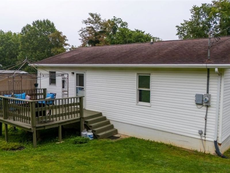 68462 Woodcroft Drive, Saint Clairsville, OH 43950 Photo 28