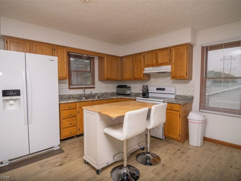 68462 Woodcroft Drive, Saint Clairsville, OH 43950 Photo 3