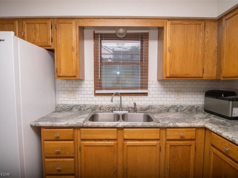 68462 Woodcroft Drive, Saint Clairsville, OH 43950 Photo 6