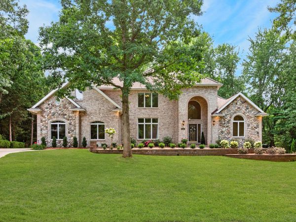 2966 Sundance Path, Stevensville, MI 49127